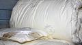 Silk-goods — домашний текстиль. Шелковые подушки и одеяла.